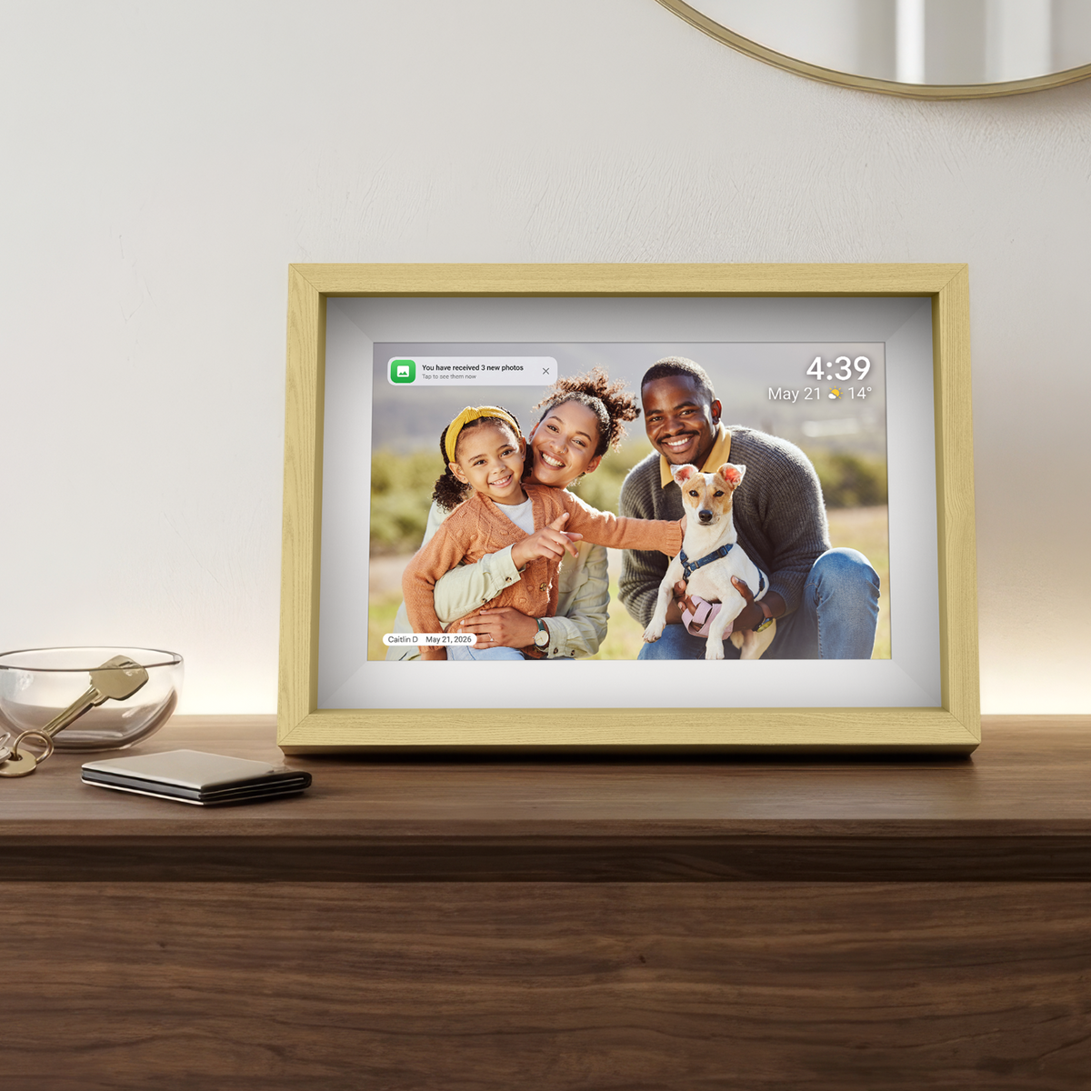 10.1” Digital Oak Box Photo Frame & eCalendar