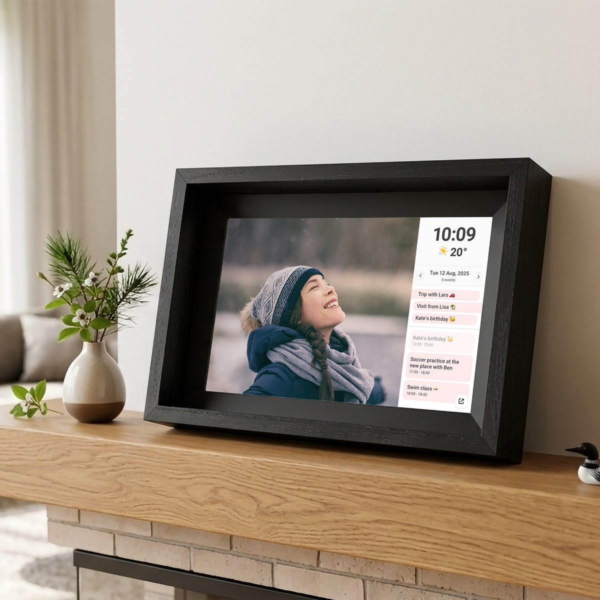 10.1” Digital Oak Box Photo Frame & eCalendar